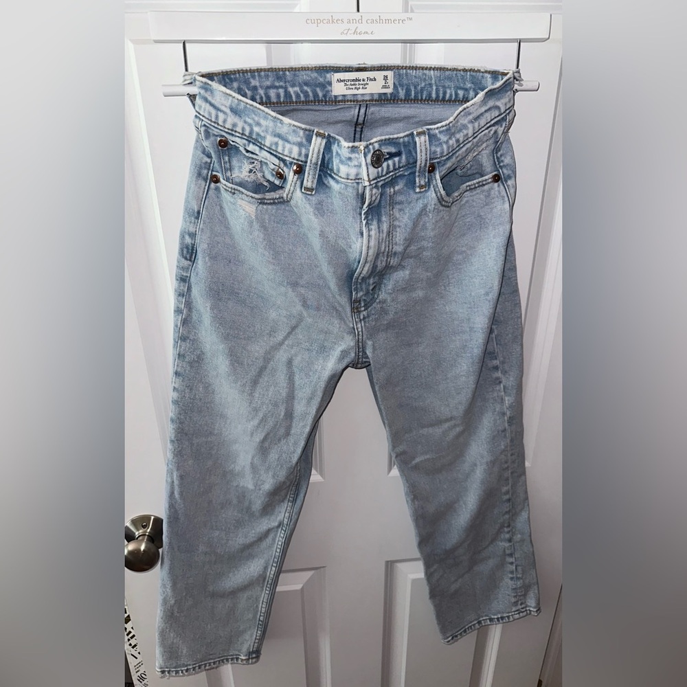 Abercrombie & Fitch Ultra High Rise Ankle Straight Jeans